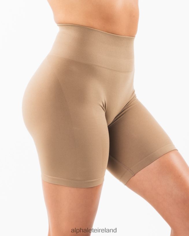 Clothing IE Alphalete Women Amplify Short 6.5