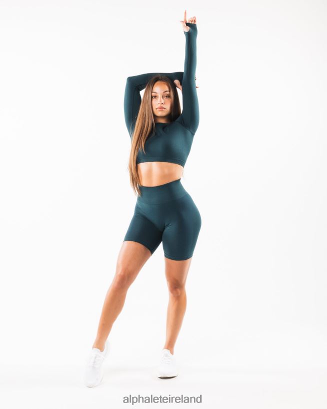 Clothing IE Alphalete Women Amplify Short 6.5