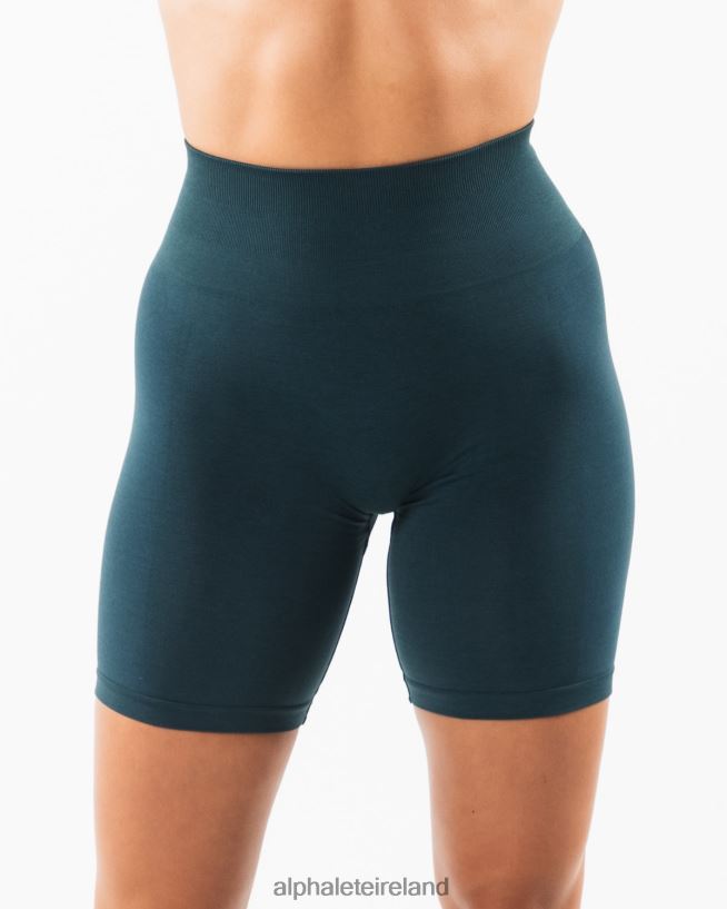 Clothing IE Alphalete Women Amplify Short 6.5